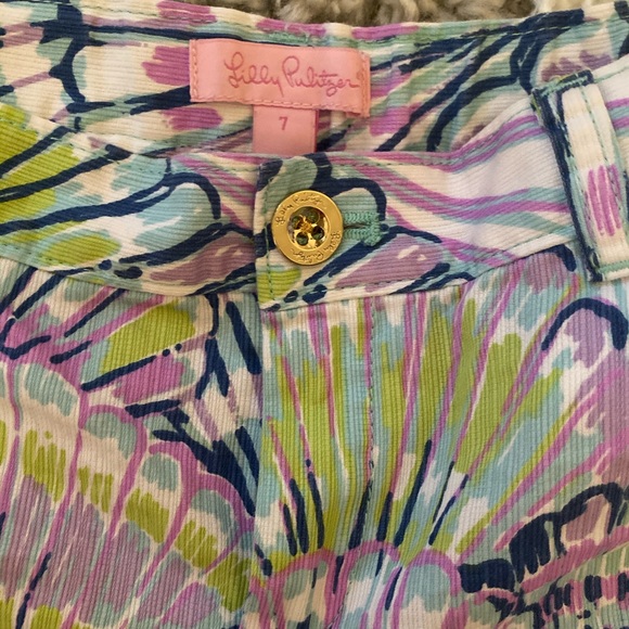 Lilly Pulitzer Girls 7 Shorts - Picture 2 of 3